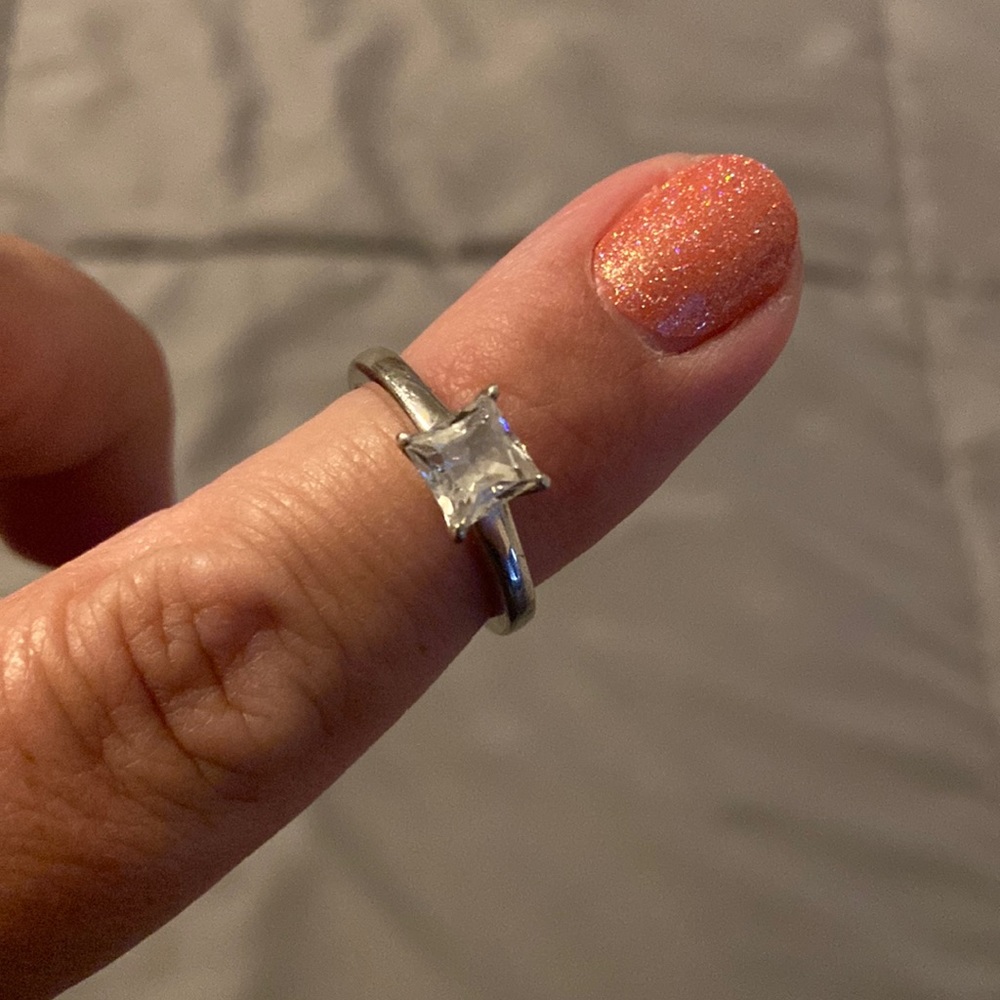 1 carat princess cut solitaire